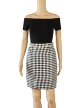 Load image into Gallery viewer, CHANEL Vintage Linen Mini Skirt