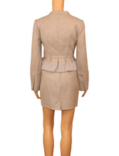 Load image into Gallery viewer, BCBGMAXAZRIA Skirt & Blazer Suit Set