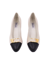 Load image into Gallery viewer, Vintage BALLY Leather Kitten Heels