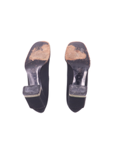 Load image into Gallery viewer, Vintage Fendi Scarpe Pumps