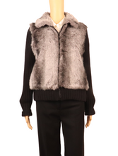 Load image into Gallery viewer, Vintage Knit Faux Fur Sweater