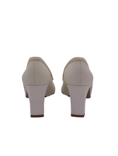 Load image into Gallery viewer, Vintage White Pearl Satin Toe Pumps