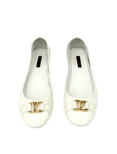 Load image into Gallery viewer, Louis Vuitton White Vernis Leather Oxford Ballet Flats