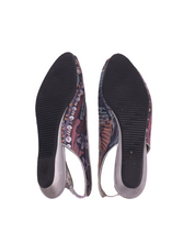 Load image into Gallery viewer, Vintage BALLY Slingback Flats
