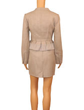 Load image into Gallery viewer, BCBGMAXAZRIA Skirt &amp; Blazer Suit Set
