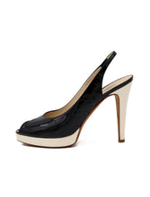 Load image into Gallery viewer, Brooke&#39;s Oscar de la Renta Patent Slingback Pumps
