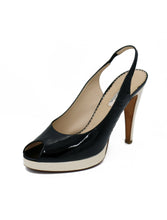 Load image into Gallery viewer, Brooke&#39;s Oscar de la Renta Patent Slingback Pumps
