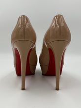 Load image into Gallery viewer, Christian Louboutin Bianca Platform Pumps (Nude)
