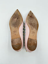 Load image into Gallery viewer, Valentino Garavani Lizard Ballet Flats (Pink)

