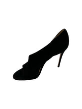 Load image into Gallery viewer, Gianvito Rossi Suede Cutout Pumps (Black)
