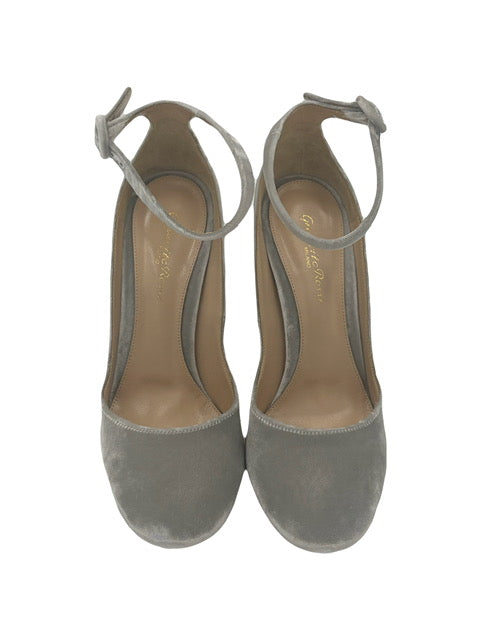 Gianvito Rossi Velvet  Pumps (Grey)