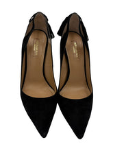 Load image into Gallery viewer, Aquazzura Suede Pumps (Black)
