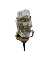 Load image into Gallery viewer, Valentino Garavani Rockstud Pumps (Navy)
