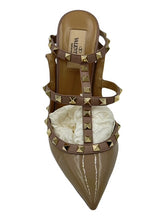 Load image into Gallery viewer, Valentino Garavani Leather Pumps (Nude)

