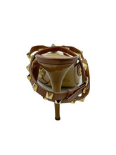 Load image into Gallery viewer, Valentino Garavani Leather Pumps (Nude)
