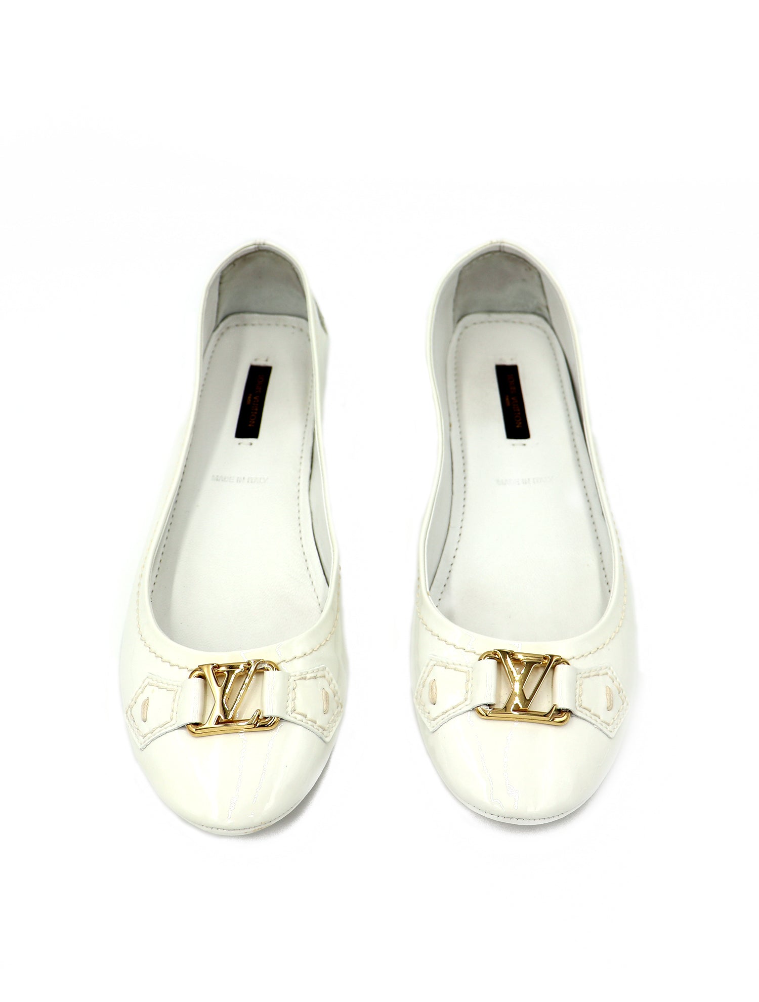 Louis Vuitton White Vernis Leather Oxford Ballerina Flats – Treasures From  Angels